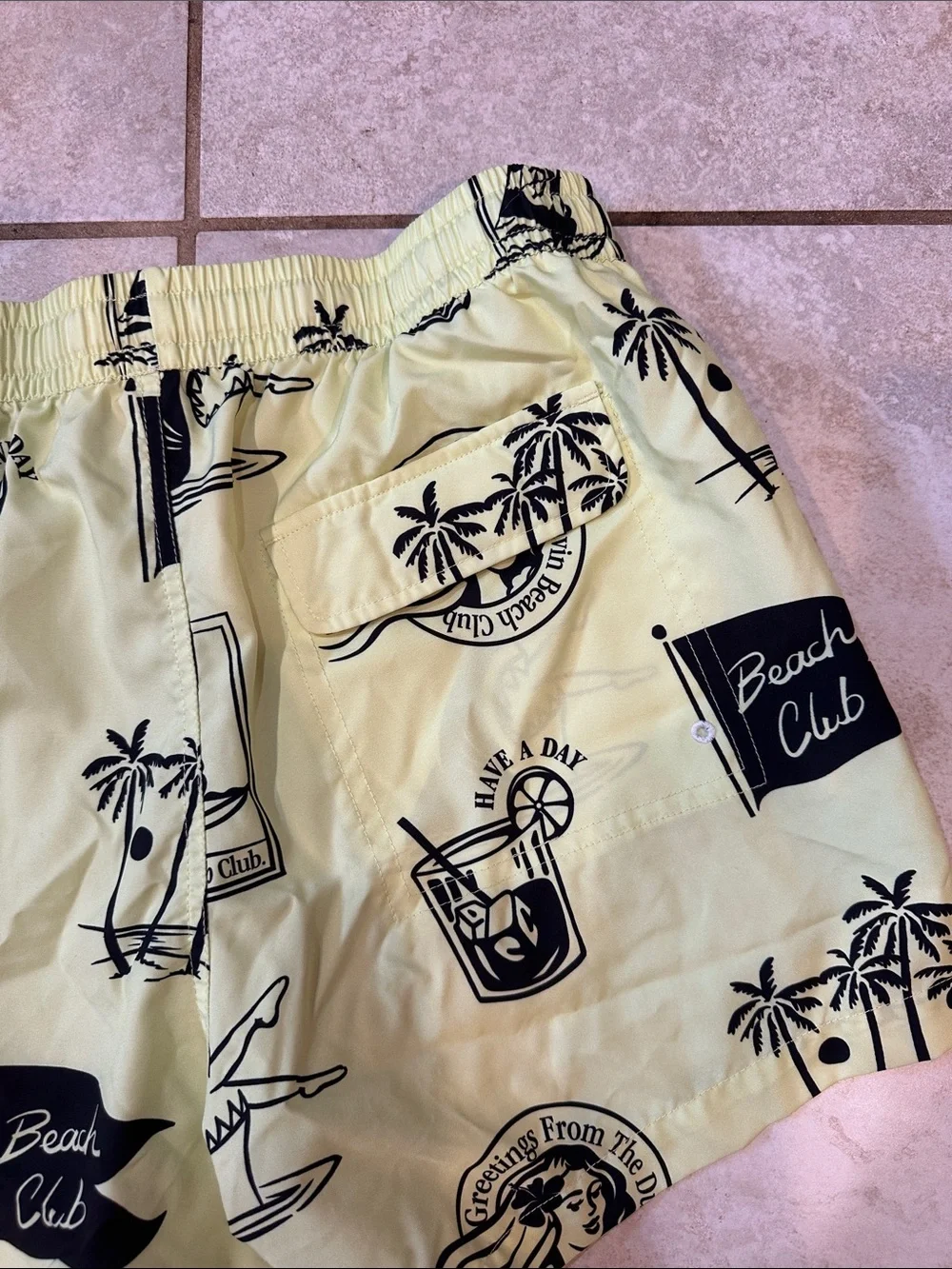 Duvin Beach Club Yellow 5 Inch Printed Swim Shorts M Mens